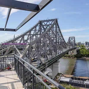 Adina 4*, Brisbane Australia