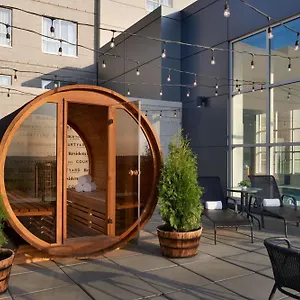 By Marriott Airport 4*, Calgary Canada